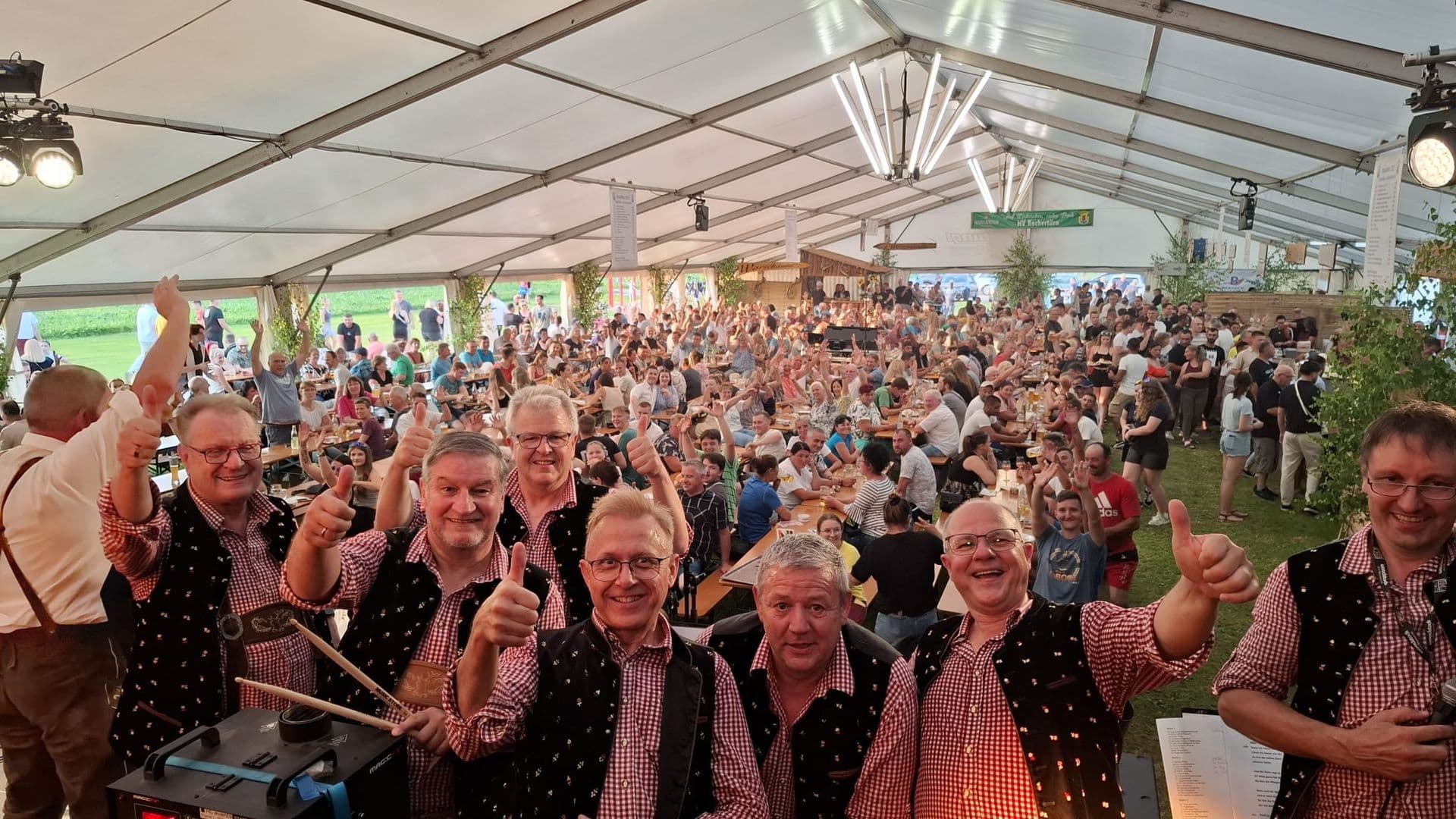 Stadl Böhmische Live